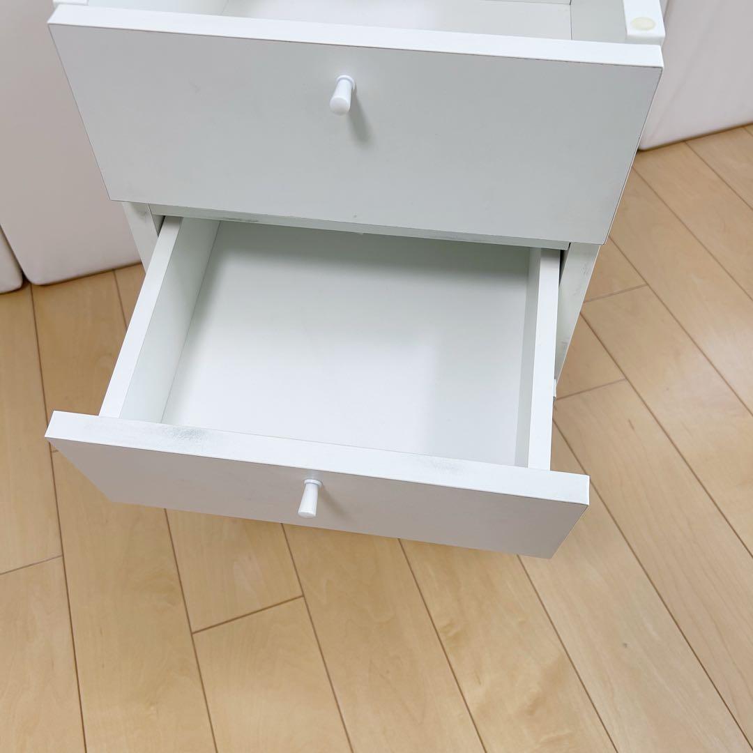 北欧　ナイトテーブル　ホワイト　サイドテーブル　　テーパー丸脚　収納チェスト