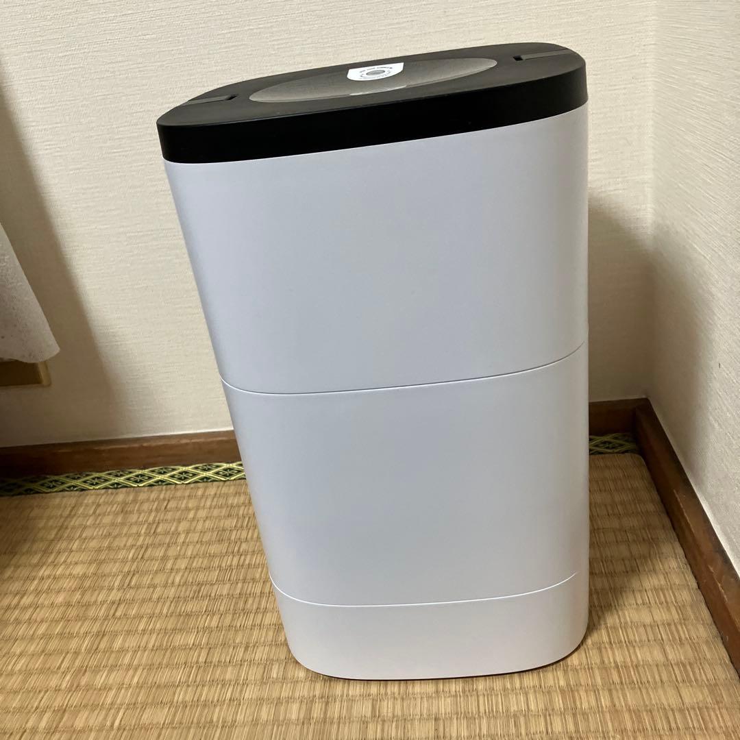 猫の自動餌やり器