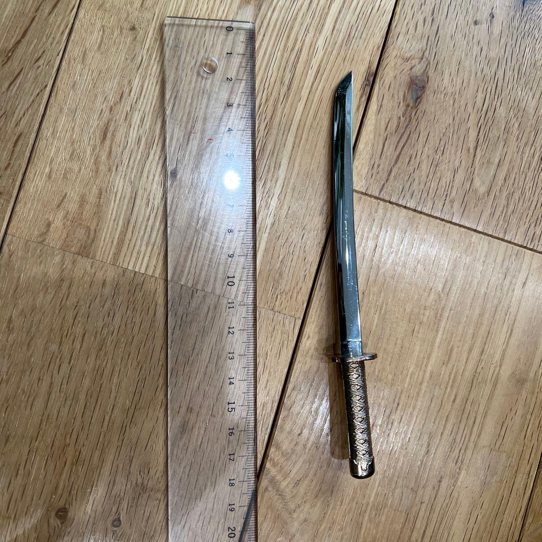 金属製 刀 約15cm 金色装飾