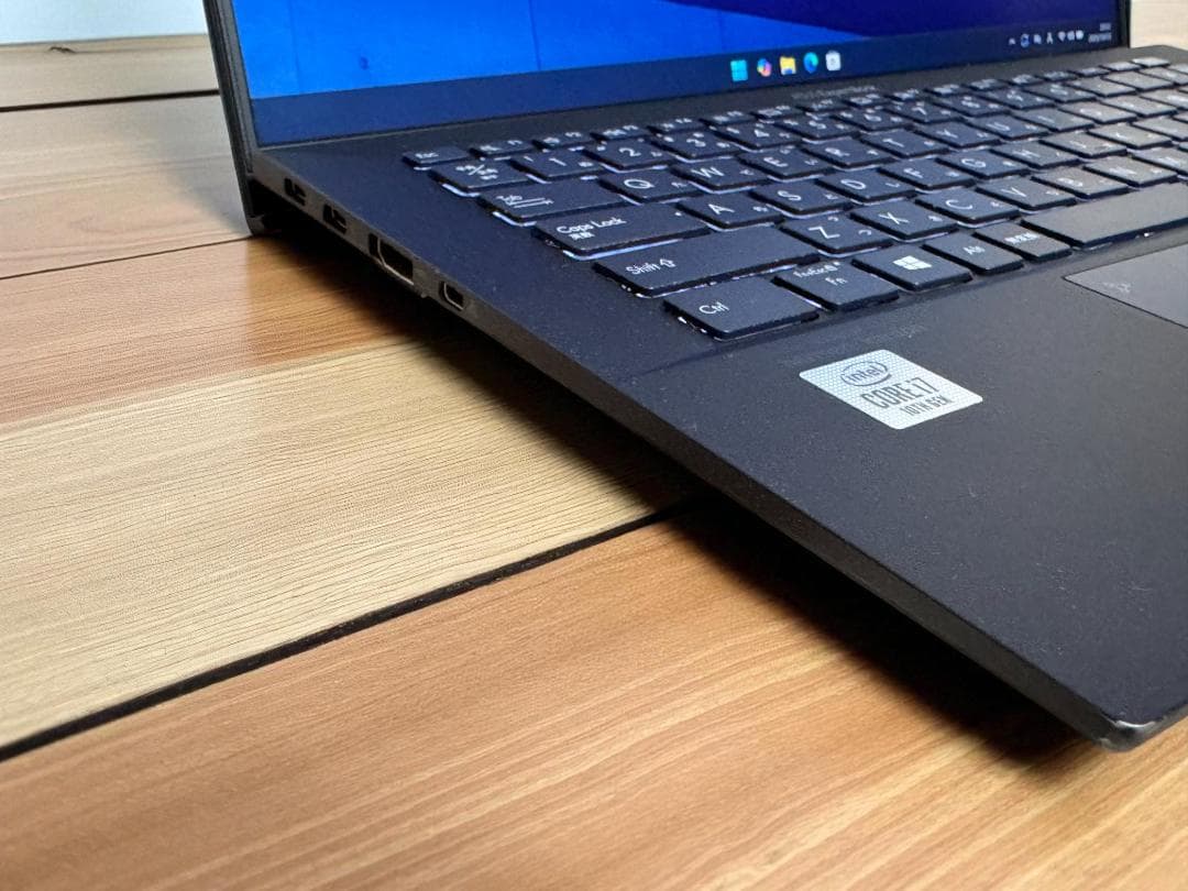 ⭐クリスマス特価⭐最軽量・高性能⭐ASUS ExpertBook B9⭐