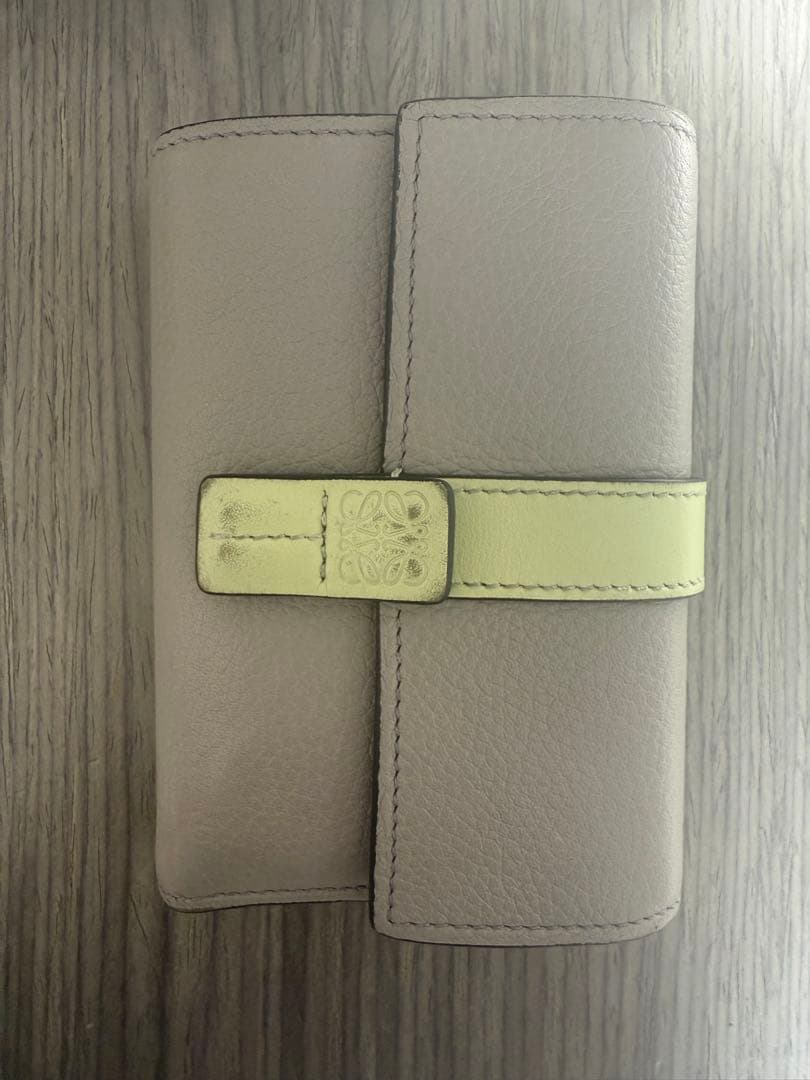 再再値下げ！LOEWE 三つ折り財布