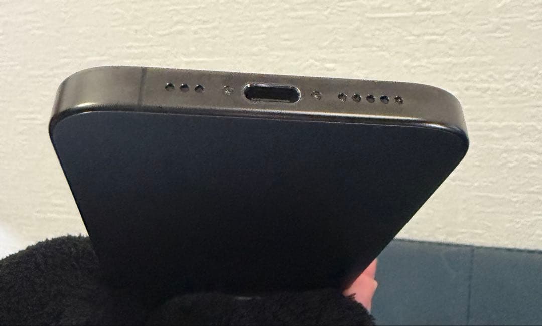 Apple iPhone 15 Pro ブラックチタニウム 128GB本体と箱