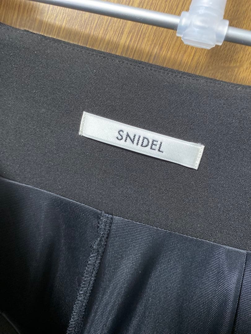 SNIDEL サイドプリーツスカショーパン　ブラック
