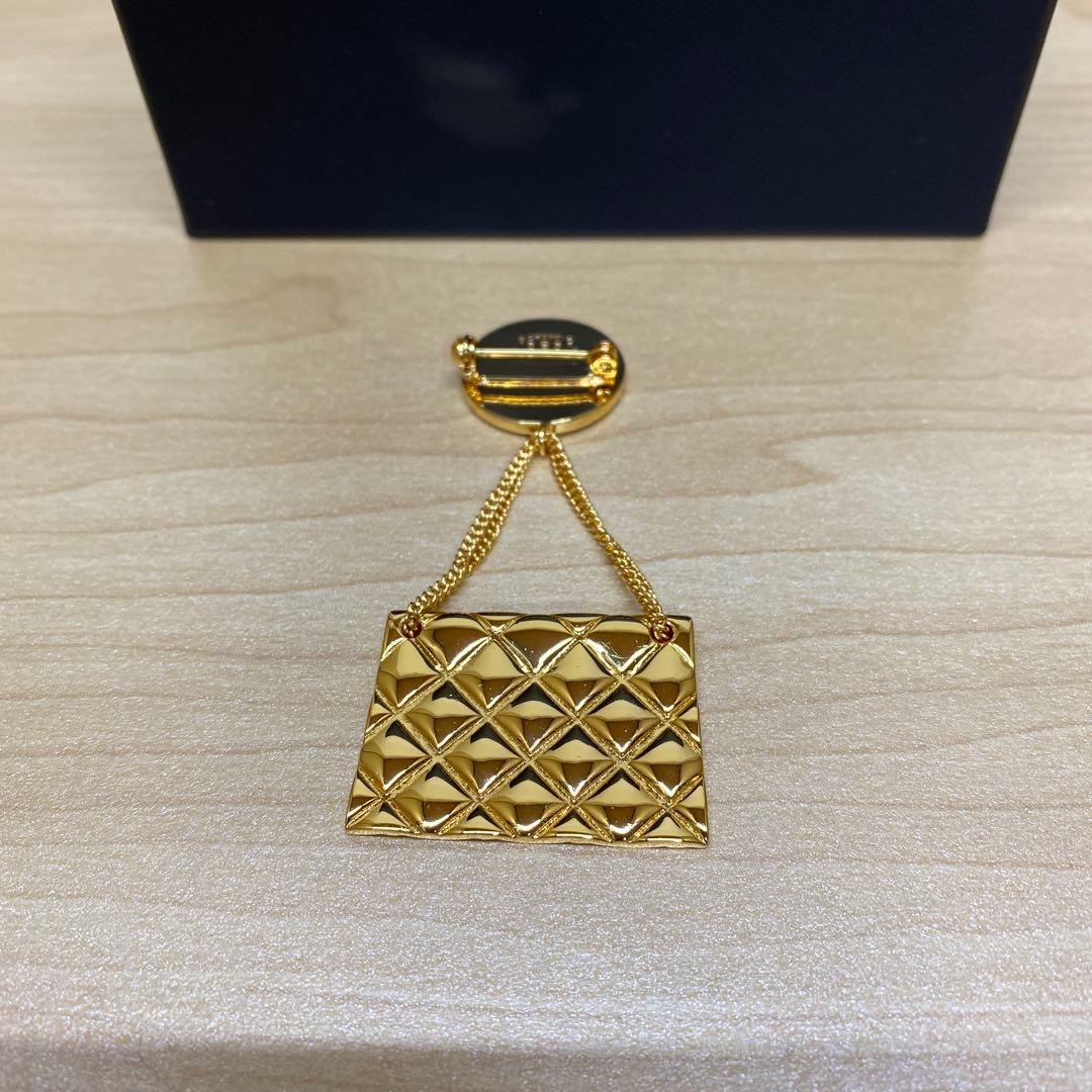 CHANEL シャネル　ブローチ　ココマーク　マトラッセ　バッグ　ゴールド
