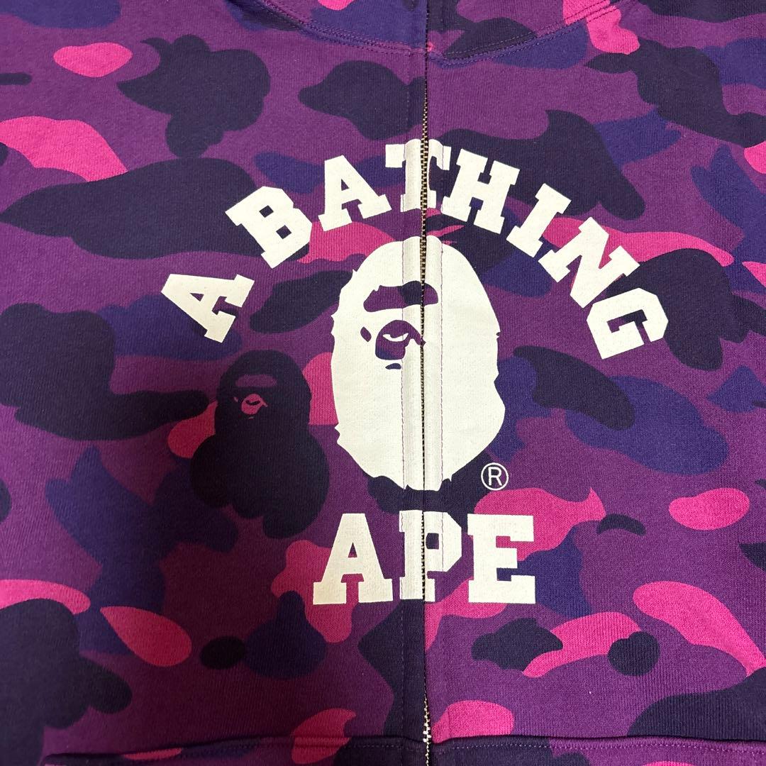 a bathing ape Purple camo カレッジロゴ パーカー