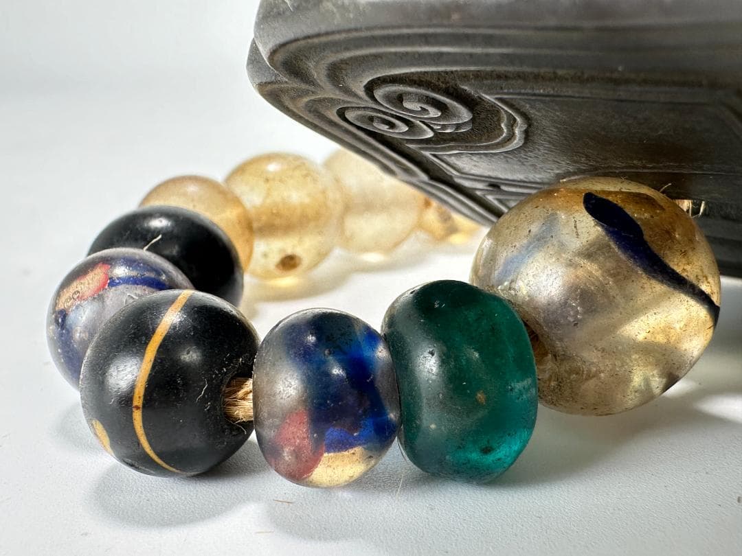 北海道アイヌ民族　アイヌ玉　首飾りタマサキ