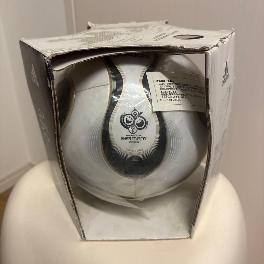 ま*ん様 激レア　2006年 ドイツ ワールドカップ公式試合球 チームガイスト