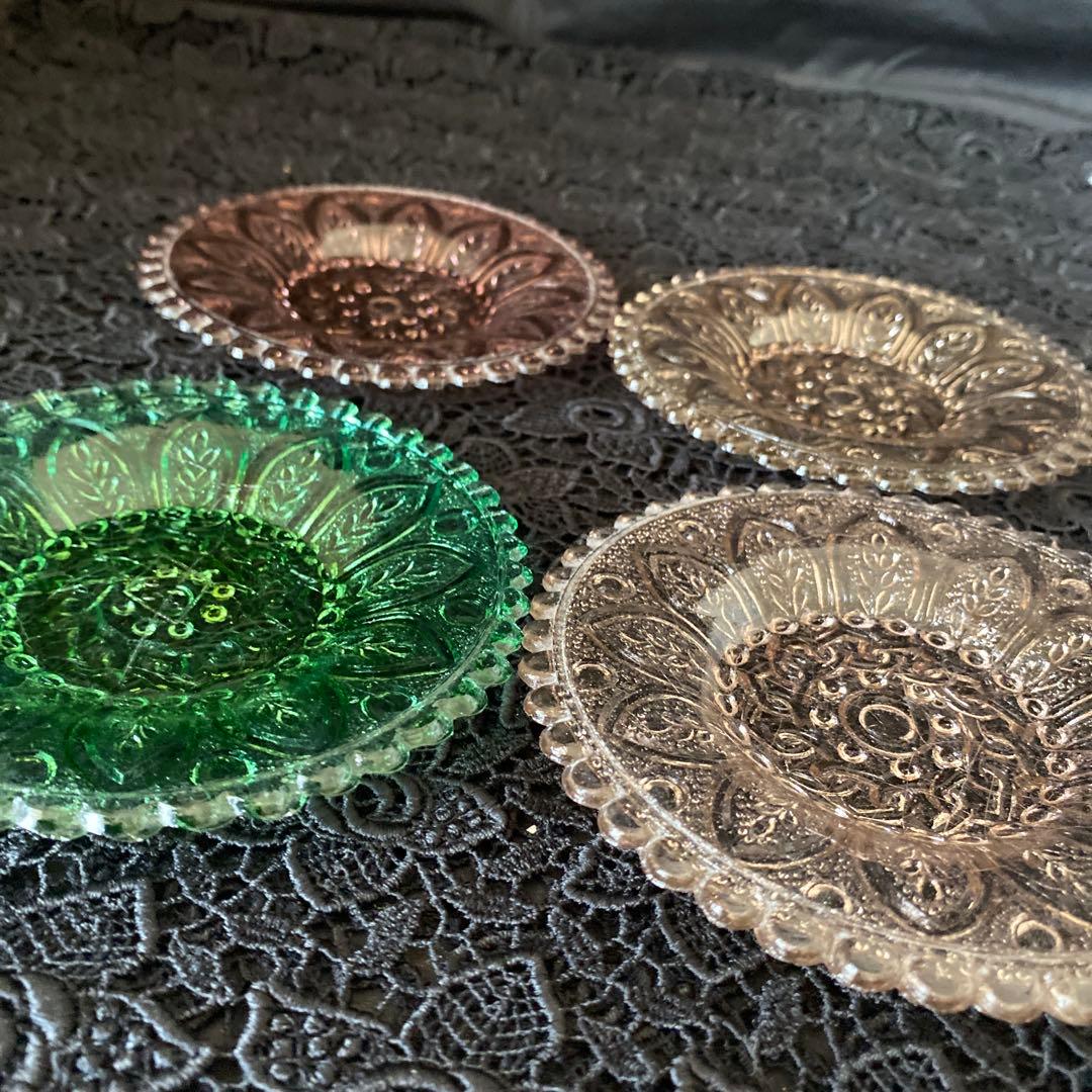 明治末期から大正初期　ミニプレスプレート　ウランガラス 4枚セット