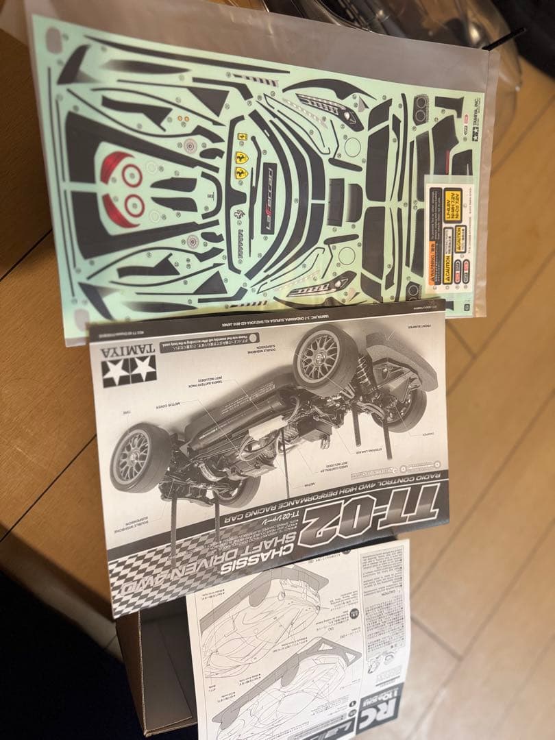 TAMIYA TT-02 フェラーリ　ラジオコントロールカー