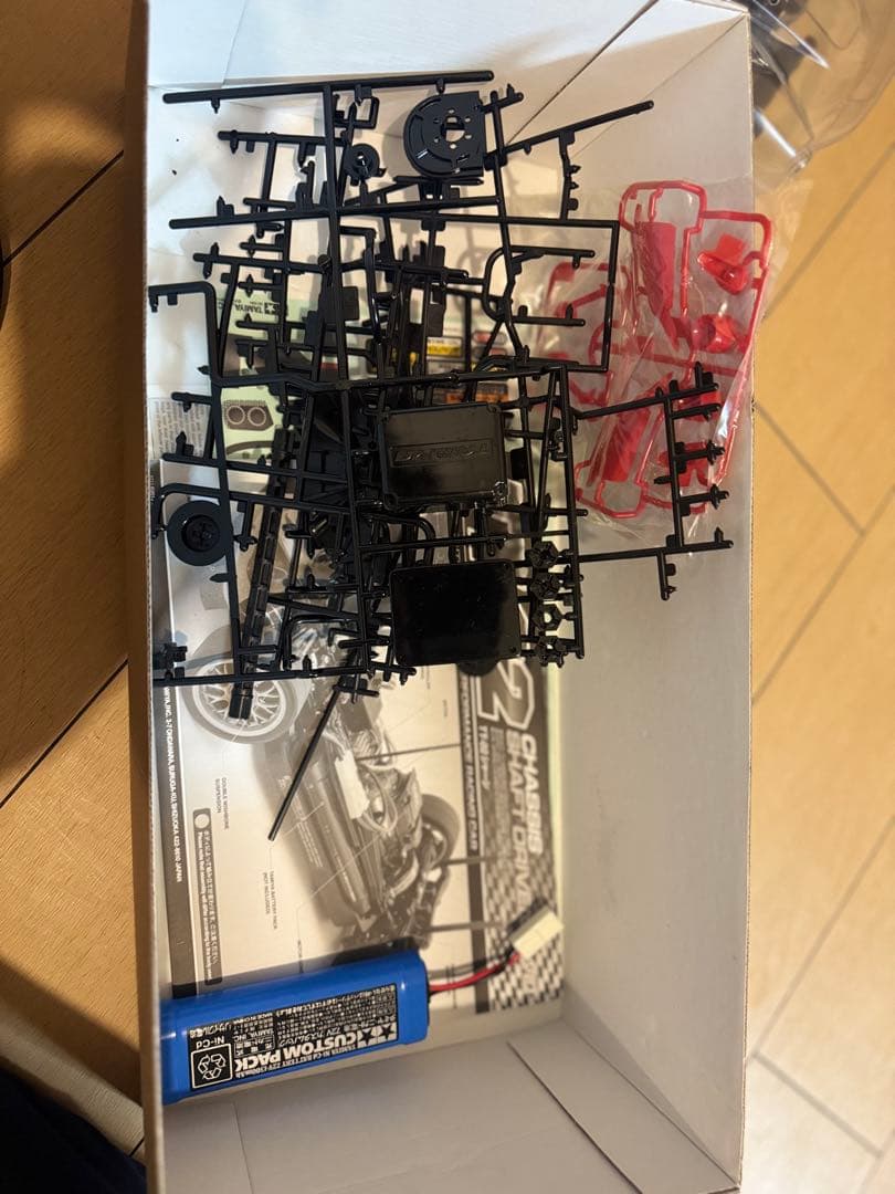 TAMIYA TT-02 フェラーリ　ラジオコントロールカー