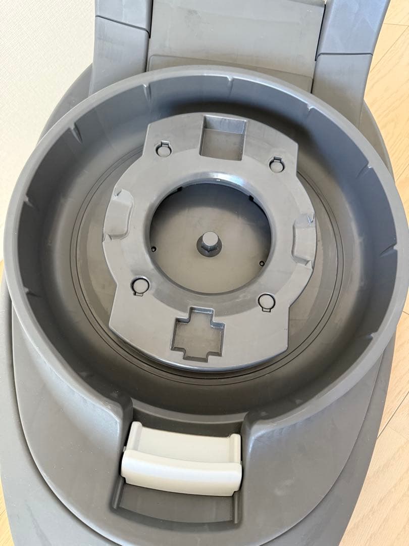 Combi チャイルドシート THE S Air ISO EG ZB-690