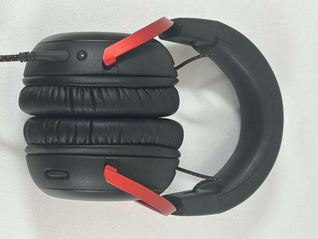 HyperX Cloud III  ゲーミングヘッドセット