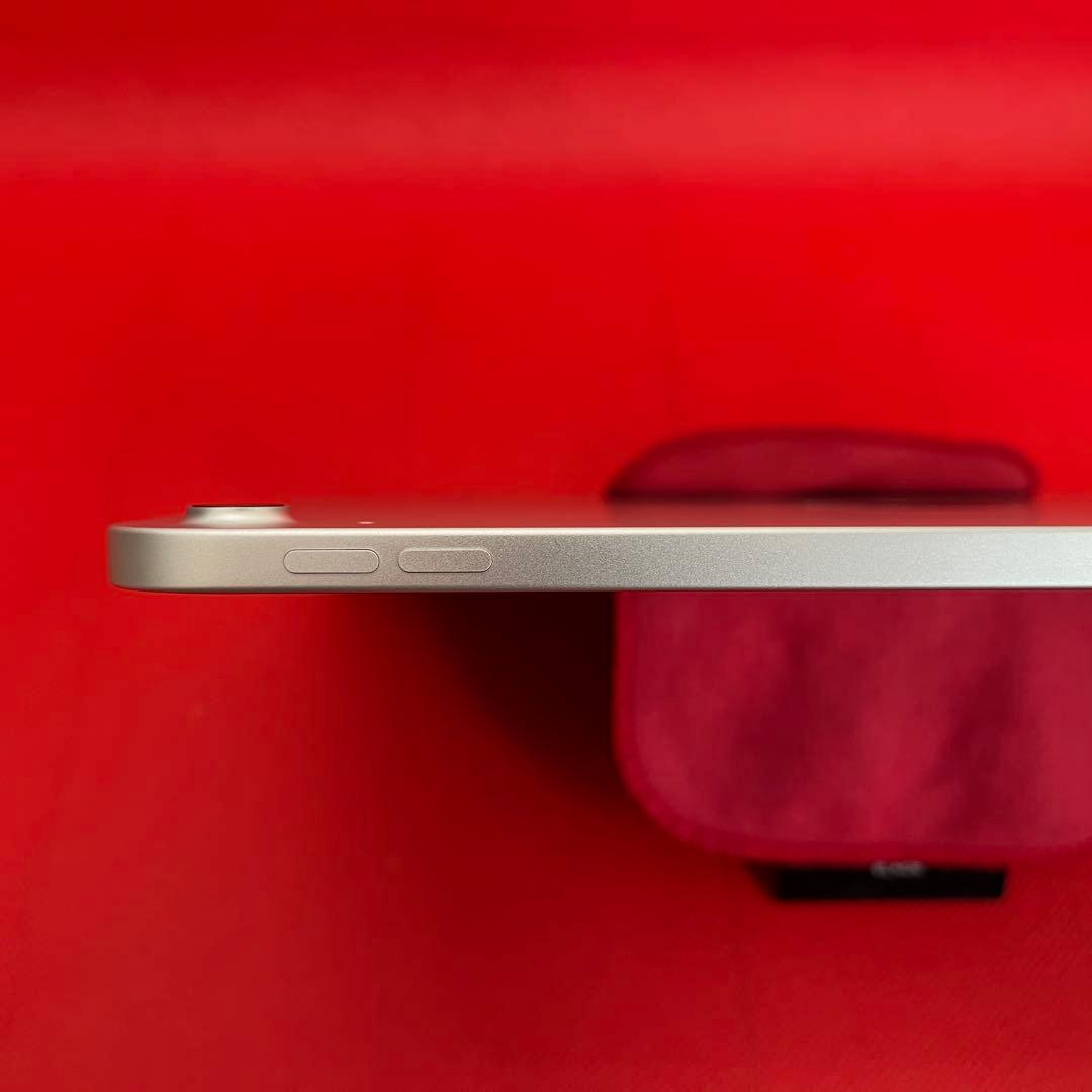 【極美品】iPad A16 256GB　シルバー　11インチ　Wi-Fiモデル