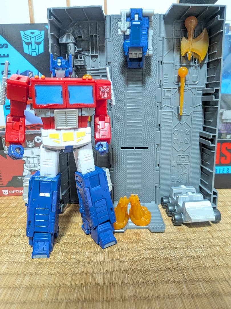 トランスフォーマー　ssオプティマスプライム　メガトロセット