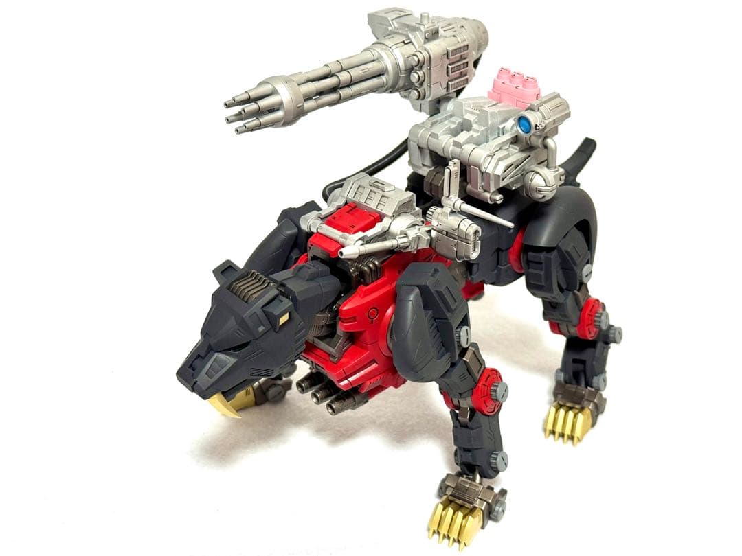 ゾイド セイバータイガー シュバルツスペシャル 完成品 リアライズモデル