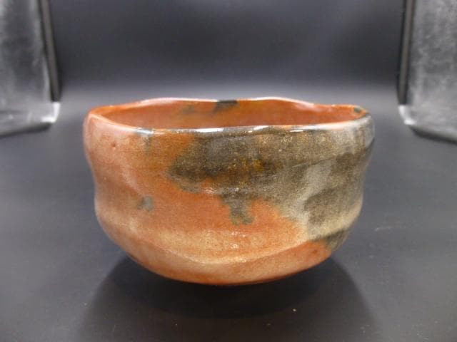 楽吉左衛門　十一代　慶入　赤茶碗／共箱／銘「月老」／表千家十一代　碌々斎極め箱