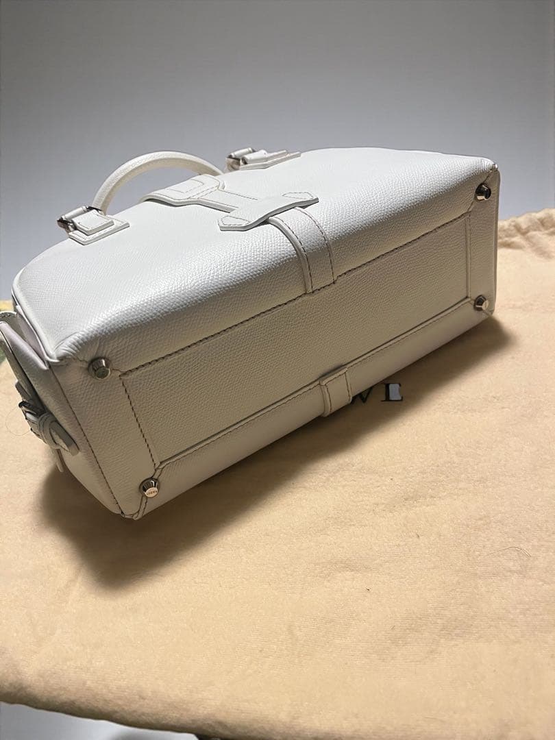 LOEWE トラベラー ボーリングバッグ ハンドバッグホワイト