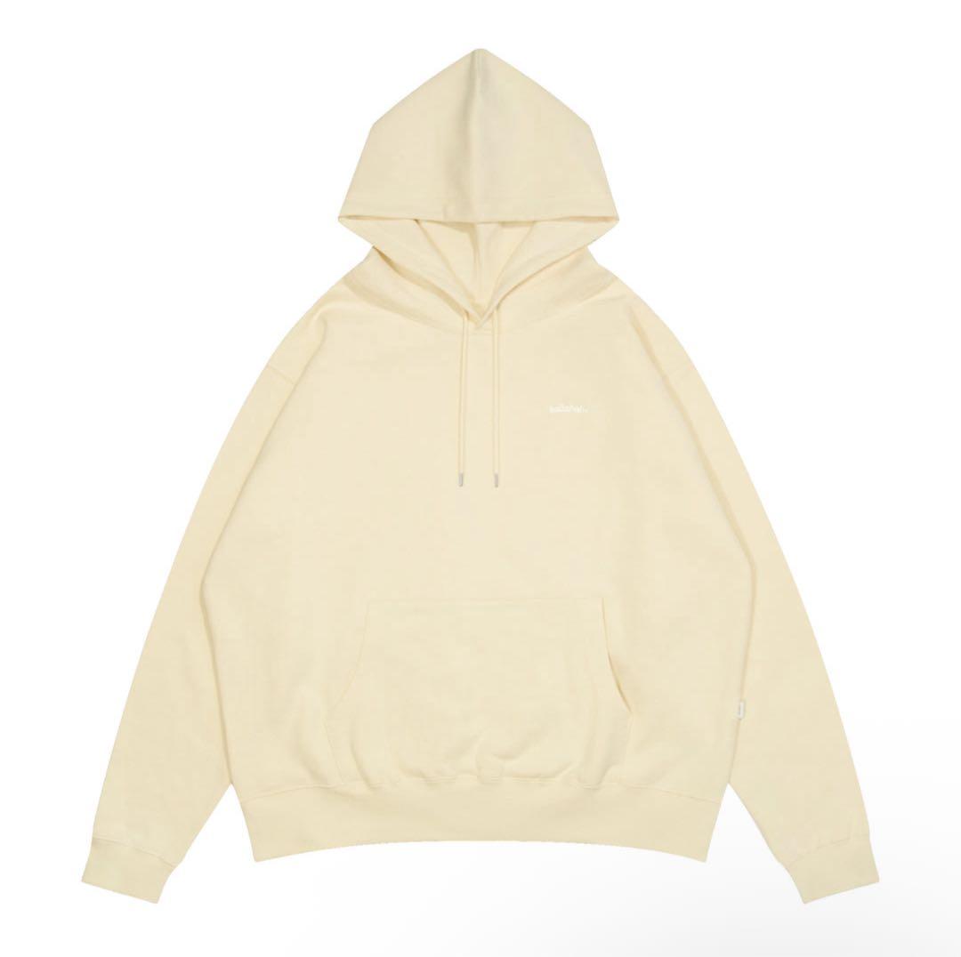 クリーム フード付きパーカーとジョガーパンツセット