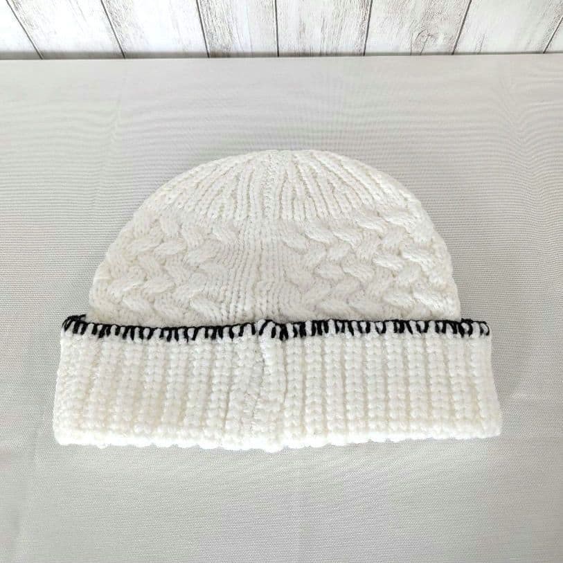 超人気❣️Darich❣️ロゴバスケットニットビーニー　ニット帽　ホワイト