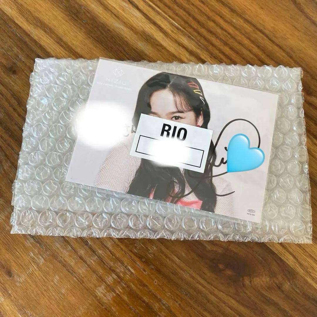 niziu リオ　直筆サイン