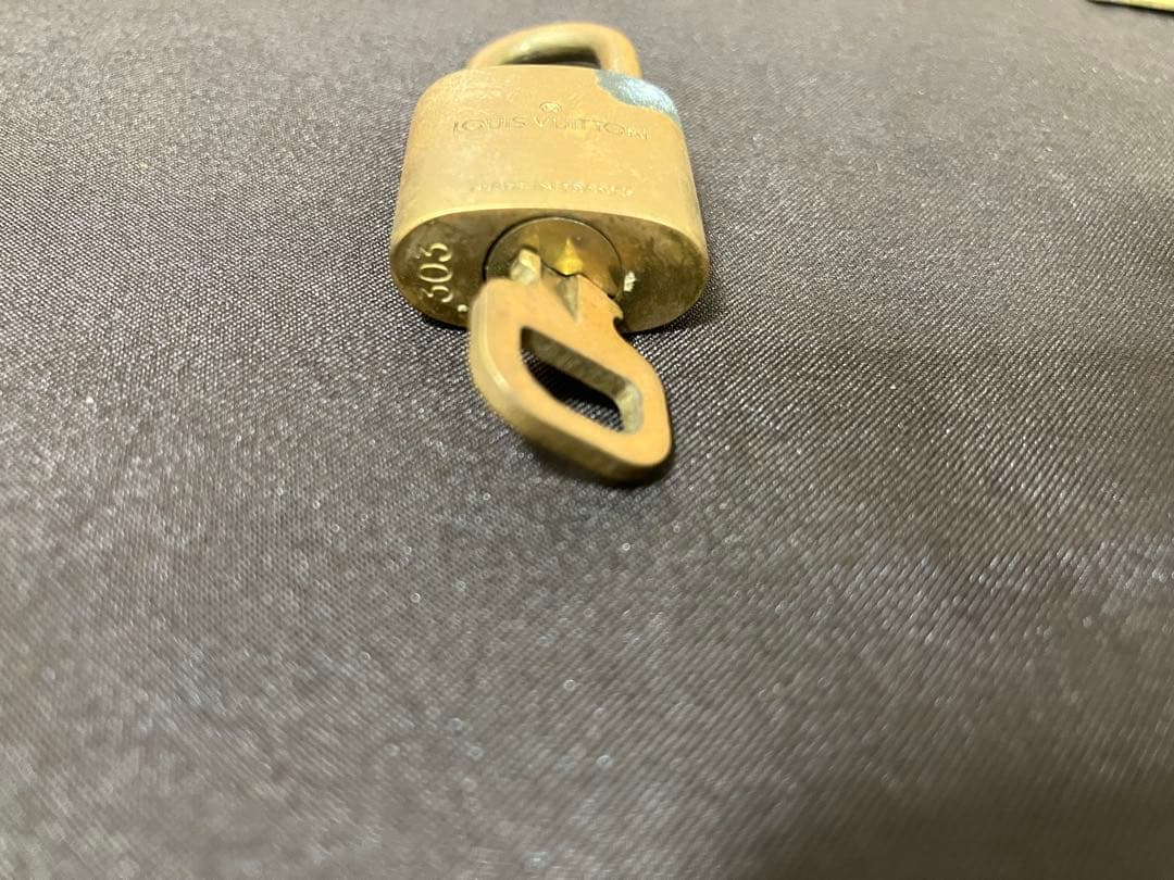 LOUIS VUITTON ルイヴィトン パドロック カデナ 南京錠 セット