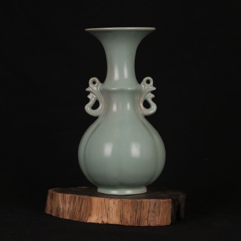 北宋汝窯青釉瓜稜双耳瓶  景徳鎮 陶磁器 装飾品 工芸品 美術品 置物