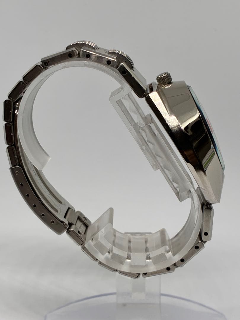 希少✨SEIKO ALBA AKA V707-0A10 クォーツ 腕時計　レッド