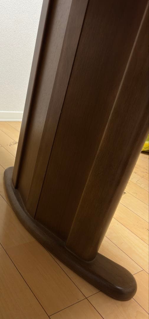 ３月15日まで出品　カリモク家具　ダイニングテーブル　ブラウン　４人掛け