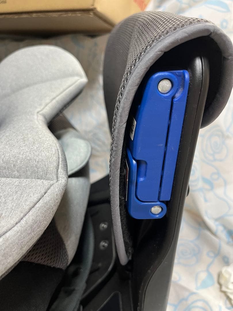 【箱と説明書あり】Aprica クルリラ　チャイルドシート ベルト&ISOFIX