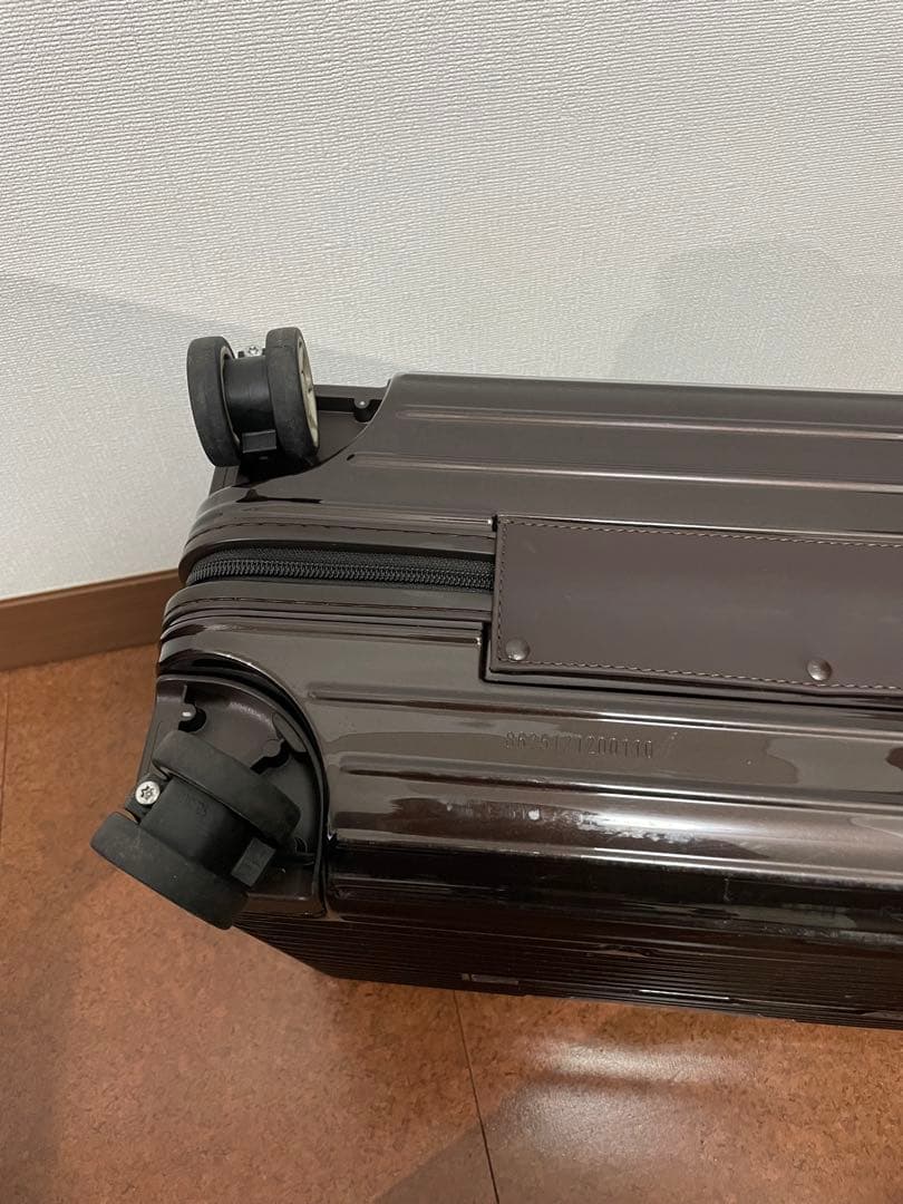 RIMOWA リモワ サルサ デラックス ハイブリッド ビジネス 4輪 32L