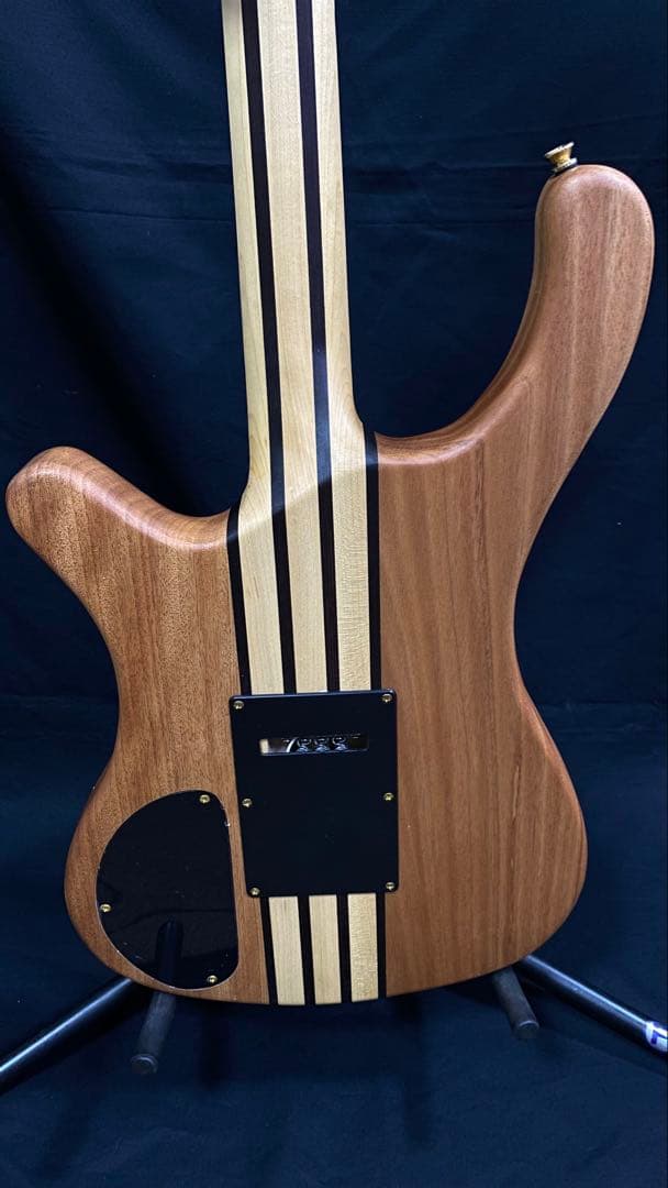 オリジナルスルーネックエレキギター　マホガニーボディ　メープル＆ローズネック