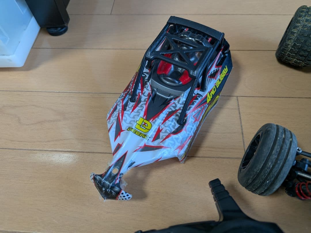 DEERC ラジコンカー オフロード 4WD 高速 40km/h RCカー