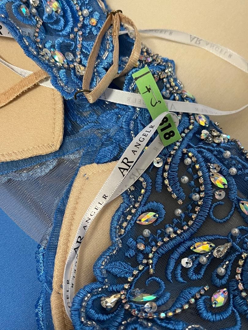 あ*様 エンジェルアール ビジューロングドレス