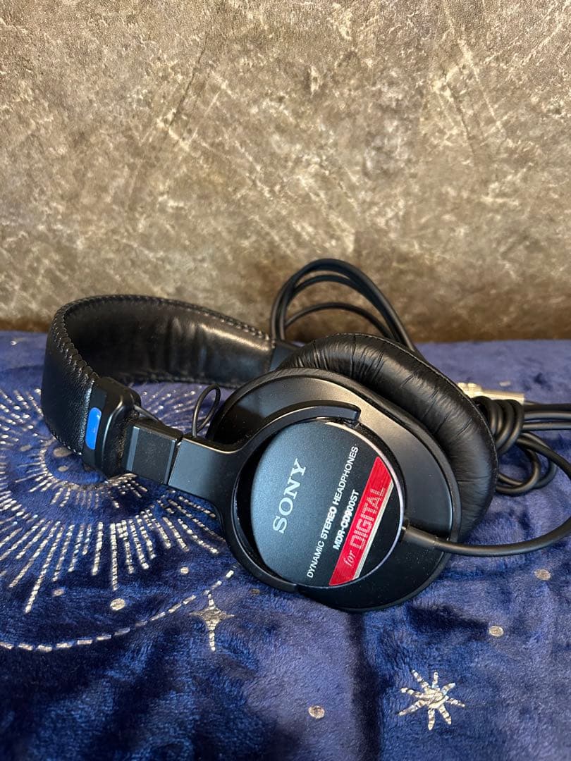 展示品(新品) MDR-CD900ST 密閉型スタジオモニターヘッドホン