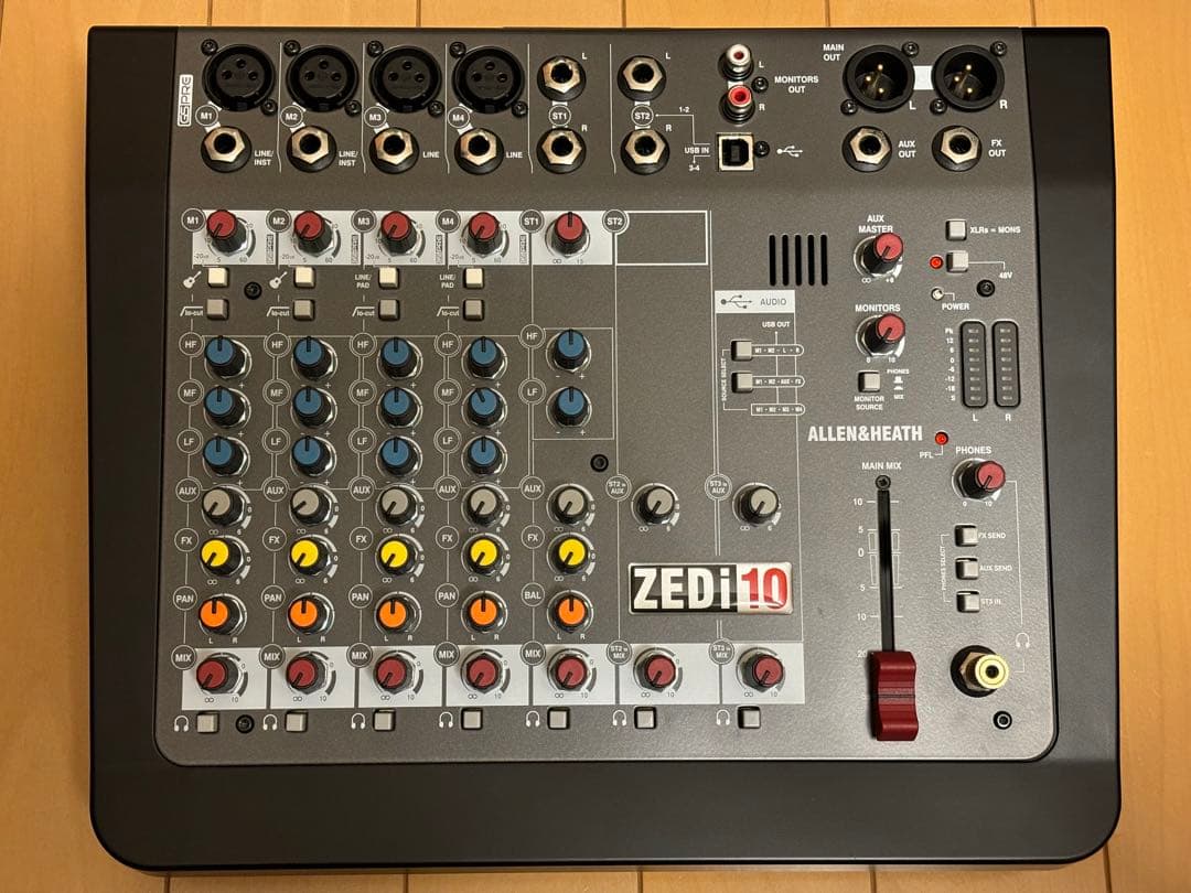 ALLEN&HEATH ZEDi-10 ハイブリットミキサー