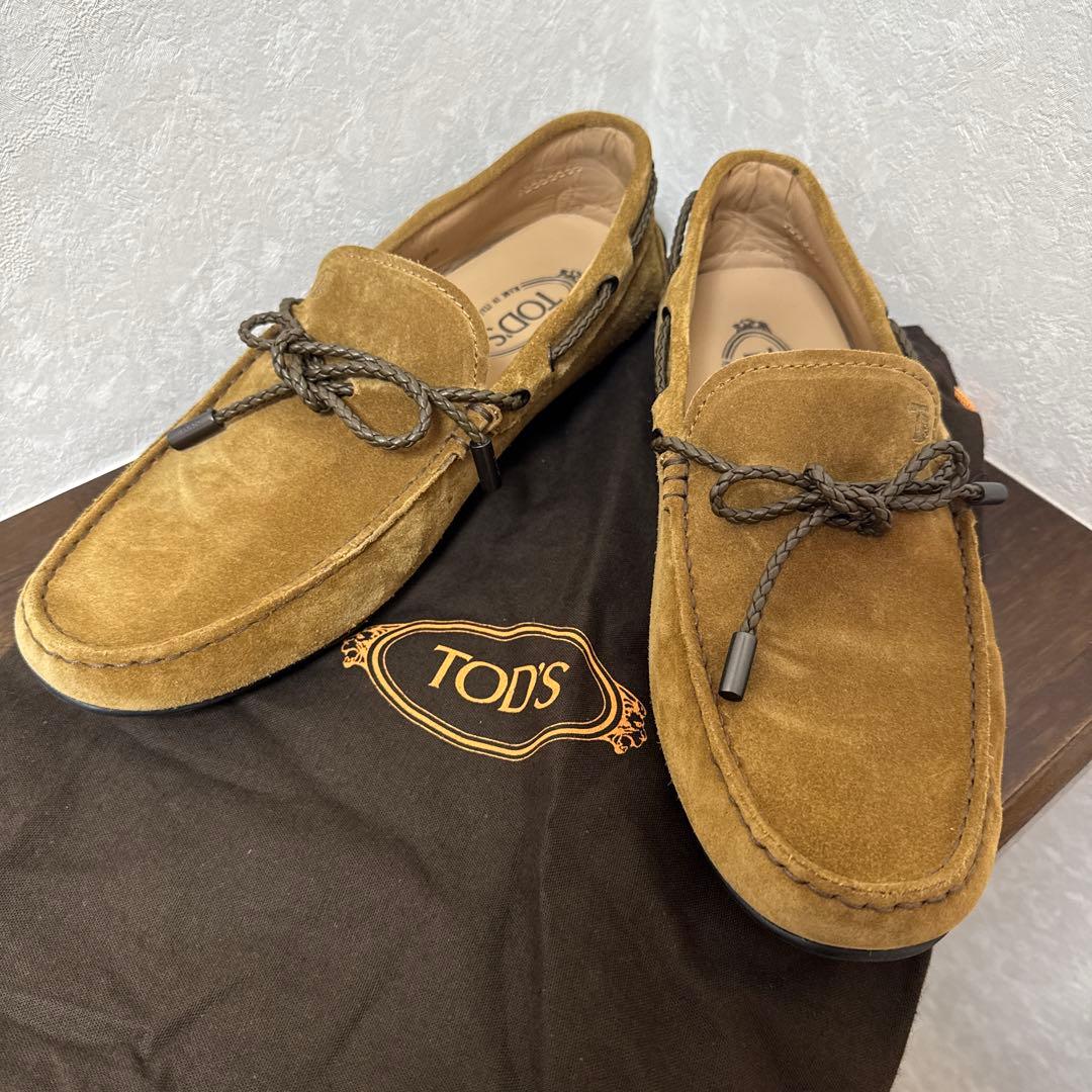 TOD'S ブラウンスエード ローファー