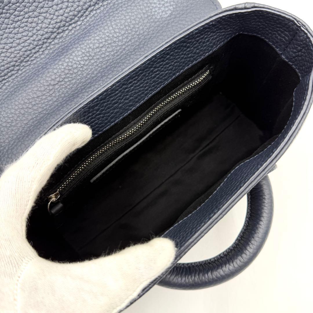 【美品】ヴァジック ハンドバッグ エバーミニミニ ワンハンドル レザー ネイビー