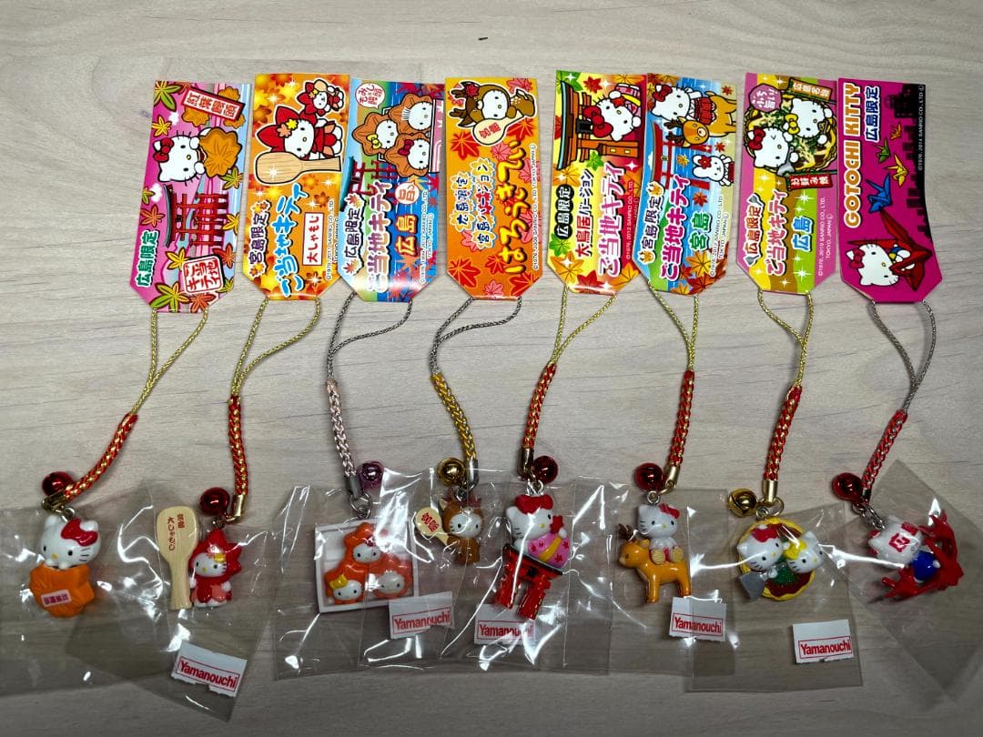 ご当地キティ　ハローキティ 　広島限定　　根付けストラップ