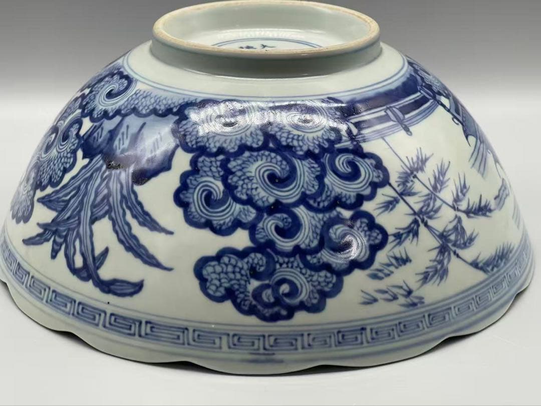 古代中国　宣徳染め付茶碗