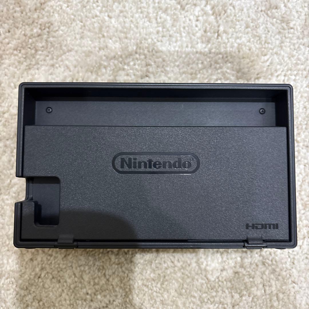 【美品】Nintendo Switch 本体　HDMIケーブルなし