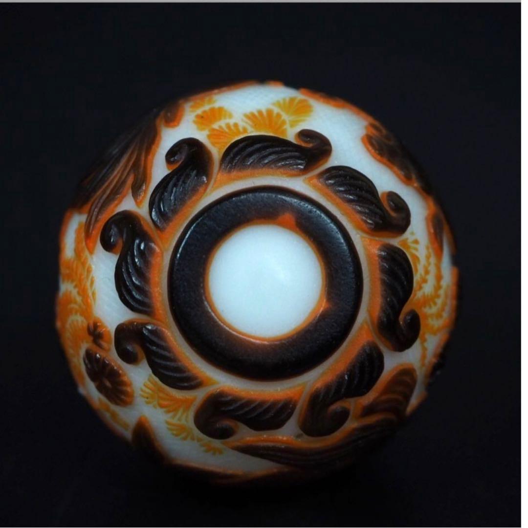 送料無料　色被せガラス　細密彫刻ガラス小瓶　中国古玩骨董　高さ5.8ｃｍ