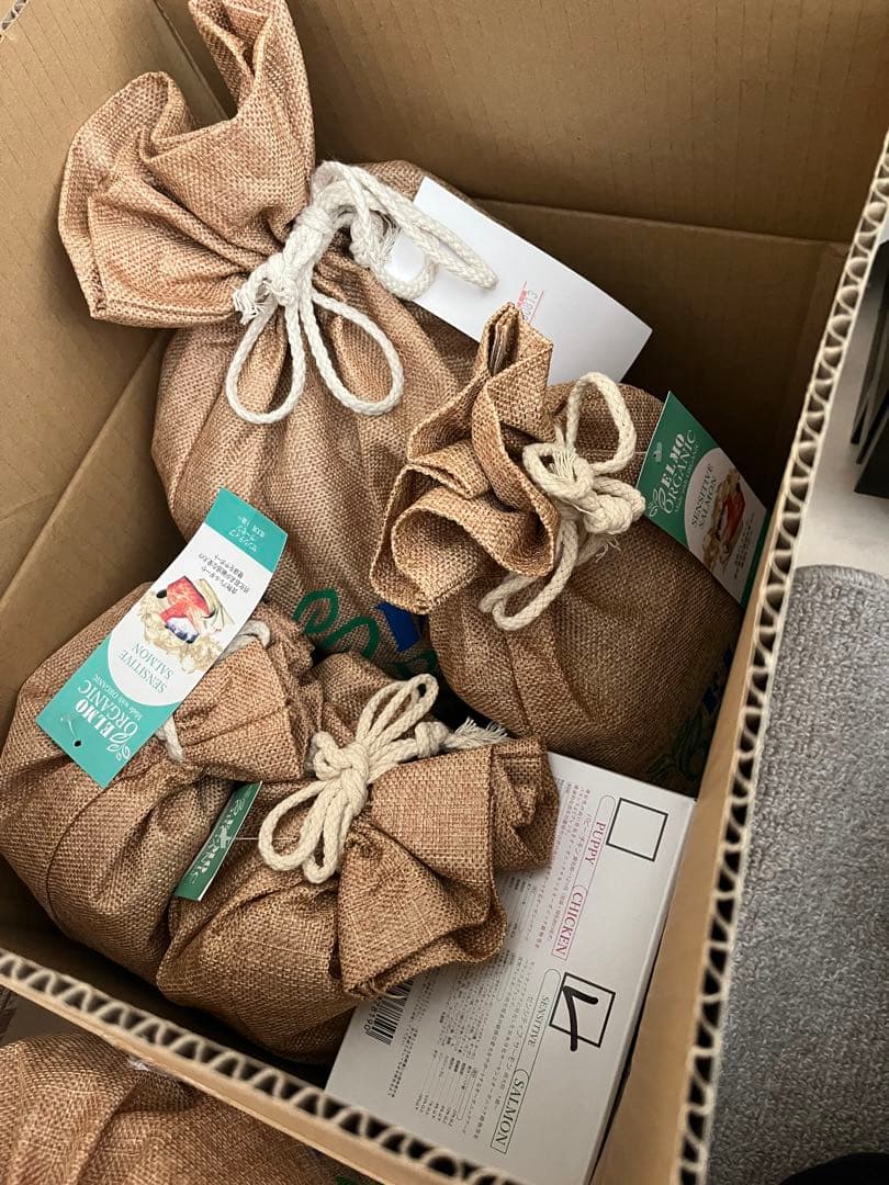 ELMO ORGANIC センシティブ/サーモン 成犬用1歳〜　5.4kg