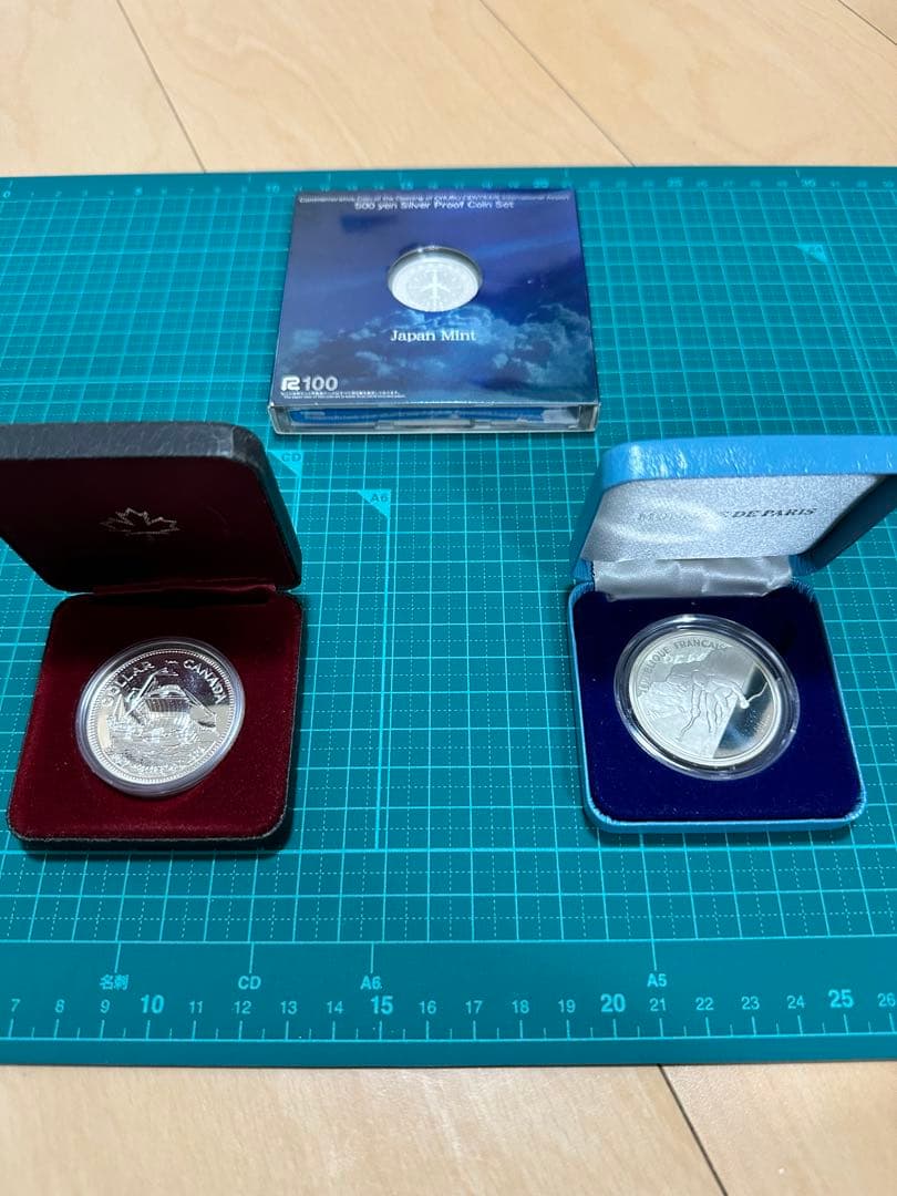 世界の銀貨　ケース入り　まとめ売り