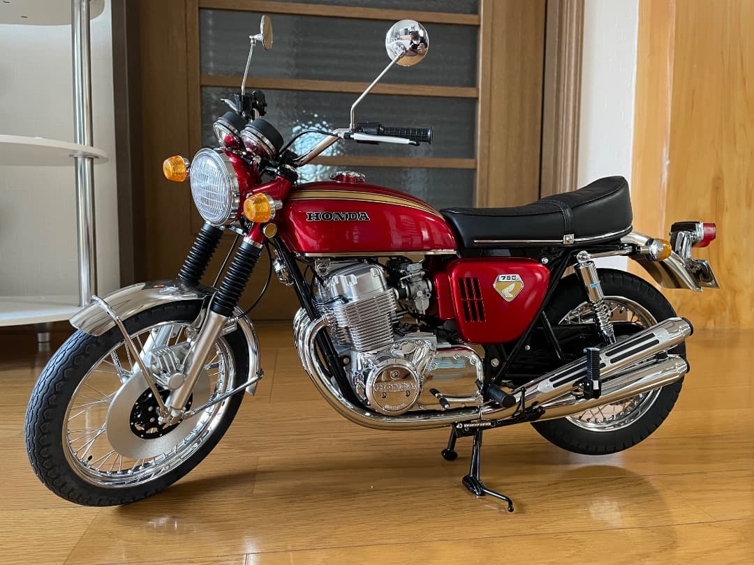 デアゴスティーニ　CB750 four 1/4