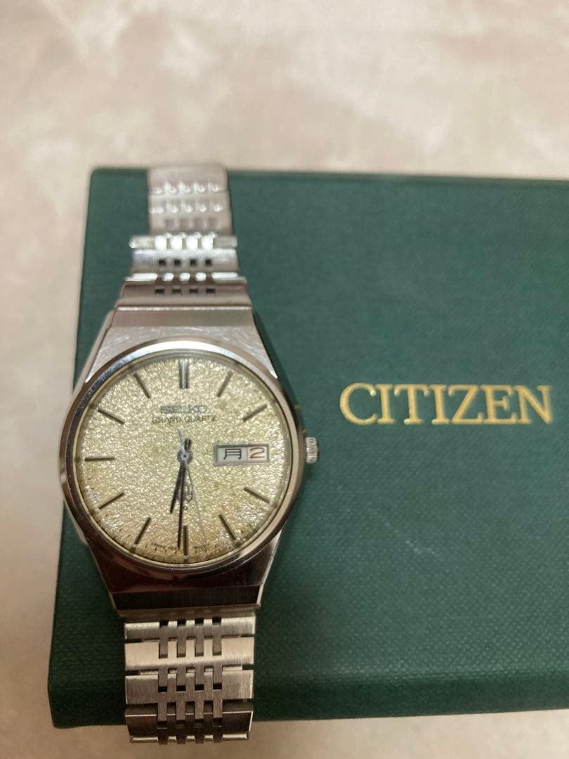 セイコー グランドクォーツ　腕時計　SEIKO