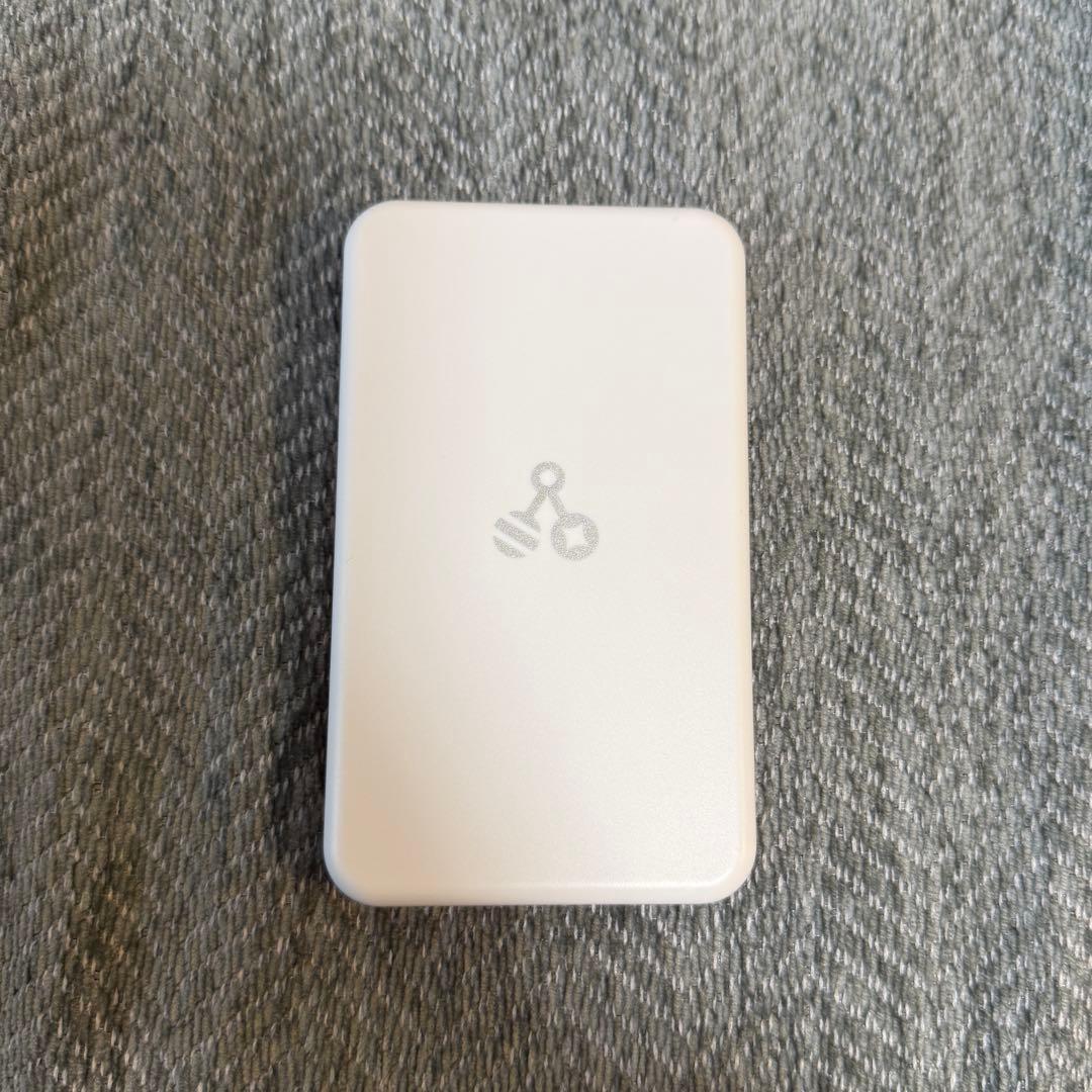 meスマホ+ サンリオキャラクターズ　付属品付き