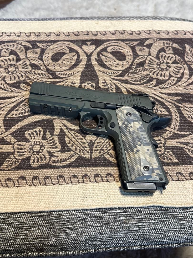 OPS-Tactical .45 ガスガン