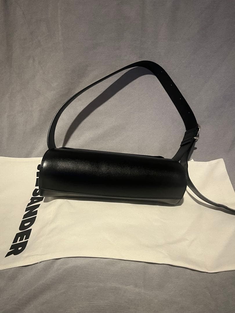 ジルサンダー　カンノーロ