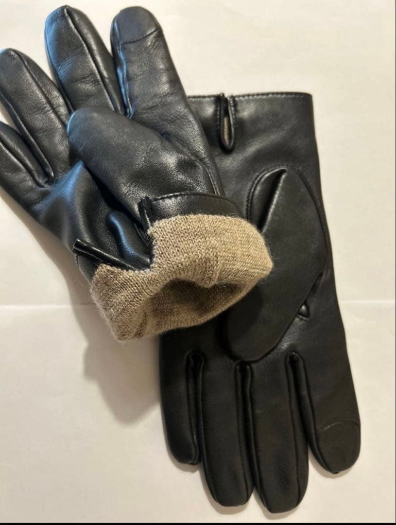 【COACH】 黒 レザー手袋　スマホ対応