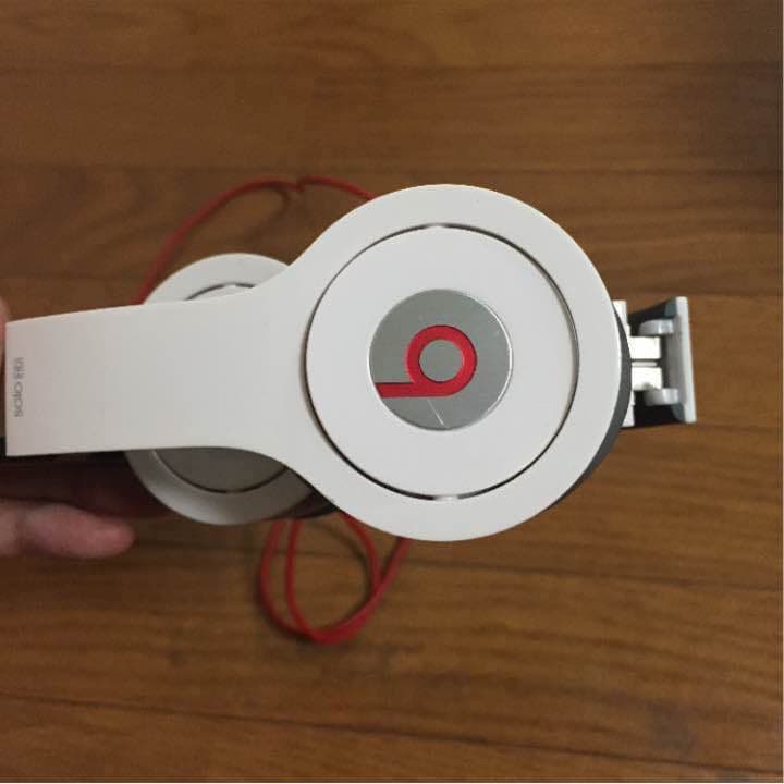 ヘッドホン beats headphone